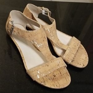 Donald J Pliner Cork Sandals Size 7m